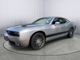 Used 2016 Dodge Challenger SXT image 3