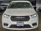 New 2025 Chrysler Pacifica Select image 3