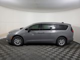 New 2025 Chrysler Pacifica Select image 2