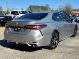 Used 2018 Toyota Camry SE image 4