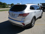 Used 2017 Hyundai Santa Fe SE image 3