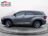 Used 2018 Toyota Highlander XLE image 2