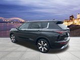 New 2025 Mitsubishi Outlander SE image 3