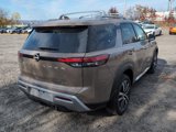 New 2025 Nissan Pathfinder Platinum image 5