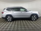 New 2025 Volkswagen Atlas SE image 2