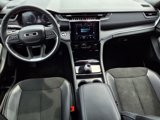 Used 2024 Jeep Grand Cherokee L Laredo image 5