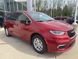 New 2025 Chrysler Pacifica Select image 3
