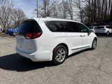 Used 2018 Chrysler Pacifica Limited image 5