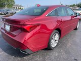 Used 2022 Toyota Avalon XLE image 6