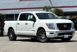 Used 2021 Nissan Titan SV w/ SV Convenience Package image 2