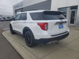 Certified 2023 Ford Explorer XLT w/ Equipment Group 202A image 3