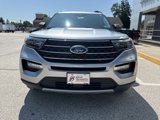 Certified 2022 Ford Explorer XLT w/ Equipment Group 202A image 3
