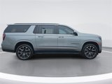 Used 2024 Chevrolet Suburban RST w/ Luxury Package image 2