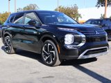 New 2025 Mitsubishi Outlander SE image 2