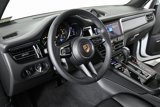 Used 2025 Porsche Macan image 4