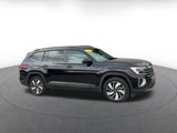 Used 2024 Volkswagen Atlas SE image 2