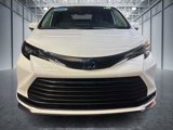 Used 2025 Toyota Sienna LE image 2
