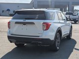 Certified 2022 Ford Explorer XLT w/ Equipment Group 202A image 3