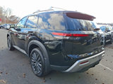 New 2025 Nissan Pathfinder SL w/ SL Premium Package image 3