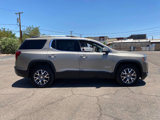 Used 2023 GMC Acadia SLT image 3