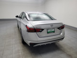 Used 2023 Nissan Altima 2.5 SV image 5