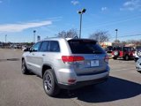 Used 2017 Jeep Grand Cherokee Limited w/ Luxury Group II image 3
