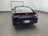 Used 2022 Hyundai Elantra SEL w/ Convenience Package image 6