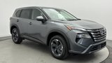 Used 2025 Nissan Rogue SV image 3