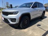 New 2025 Jeep Grand Cherokee Altitude image 3