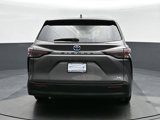 Used 2023 Toyota Sienna LE image 6
