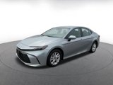 Used 2025 Toyota Camry LE image 5
