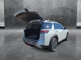 New 2025 Nissan Pathfinder SL w/ SL Premium Package image 2