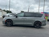 New 2025 Chrysler Pacifica Limited image 4