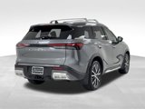 Used 2022 INFINITI QX60 Sensory w/ Vision Package image 2