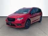 New 2025 Chrysler Pacifica Limited image 3