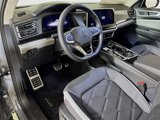 New 2025 Volkswagen Atlas Peak Edition SE image 5