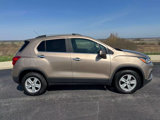 Used 2018 Chevrolet Trax LT w/ LT Convenience Package image 2