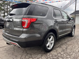 Used 2017 Ford Explorer XLT image 6