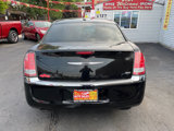 Used 2014 Chrysler 300 image 6