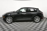 Used 2025 Porsche Macan image 2