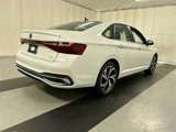 Certified 2025 Volkswagen Jetta SEL image 3