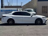 Used 2022 Toyota Camry SE image 4