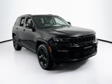 Used 2023 Jeep Grand Cherokee Limited w/ Black Appearance Package image 3
