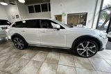 New 2025 Volvo V90 B6 Cross Country Ultra w/ Climate Package image 4