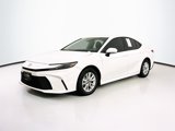 Used 2025 Toyota Camry LE image 3