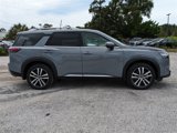 New 2025 Nissan Pathfinder Platinum image 4