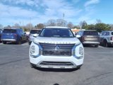 Used 2024 Mitsubishi Outlander SE image 2
