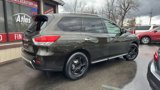 Used 2015 Nissan Pathfinder SV image 4