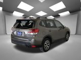 Used 2021 Subaru Forester Premium image 3