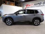 Used 2022 Nissan Rogue SV image 2